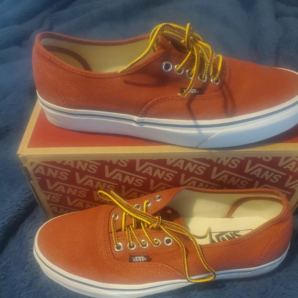 Mens authentic Van's size9m